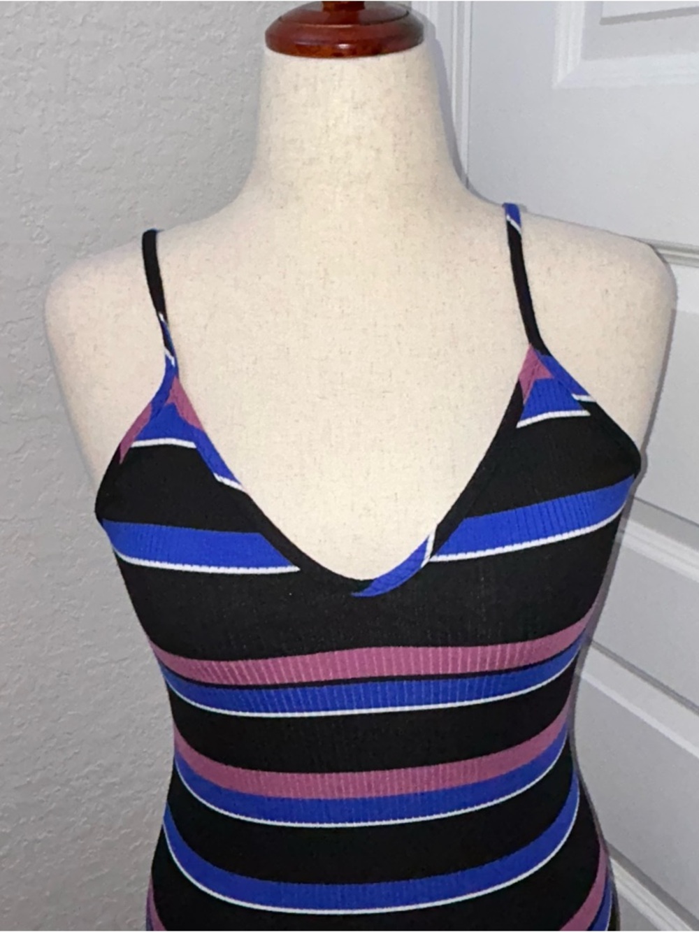 Express Stripe Print Ribbed Midi Bodycon Dress - Picture 2 of 10